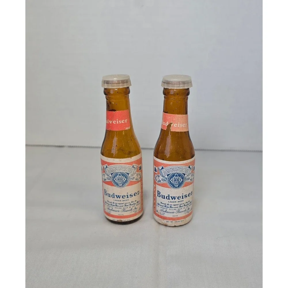 Vintage Budweiser Beer Bottle Salt and‎ Pepper Shakers Set Novelty Collectible